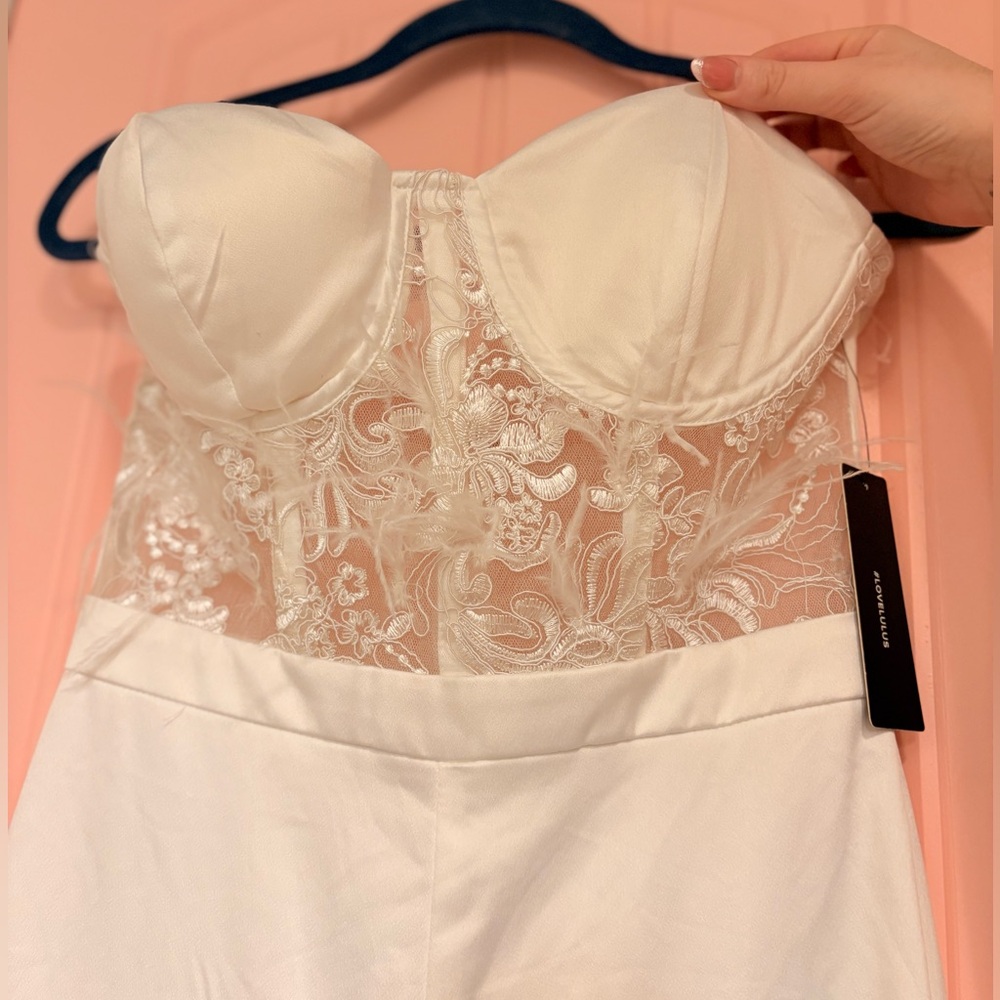 NWT Lulus Hey Gorgeous White Feather Satin Strapless Wide-Leg Jumpsuit- Size M